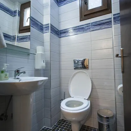 αmalia Lux Βρασνά