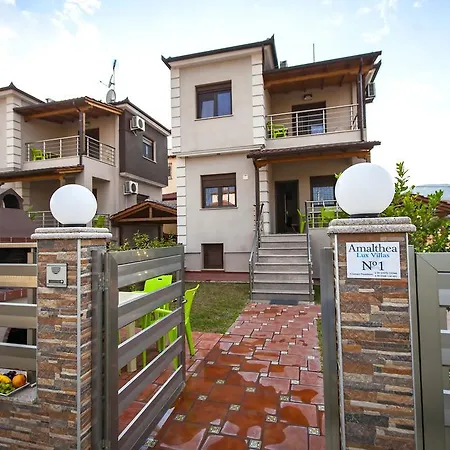 Villa αmalia Lux *